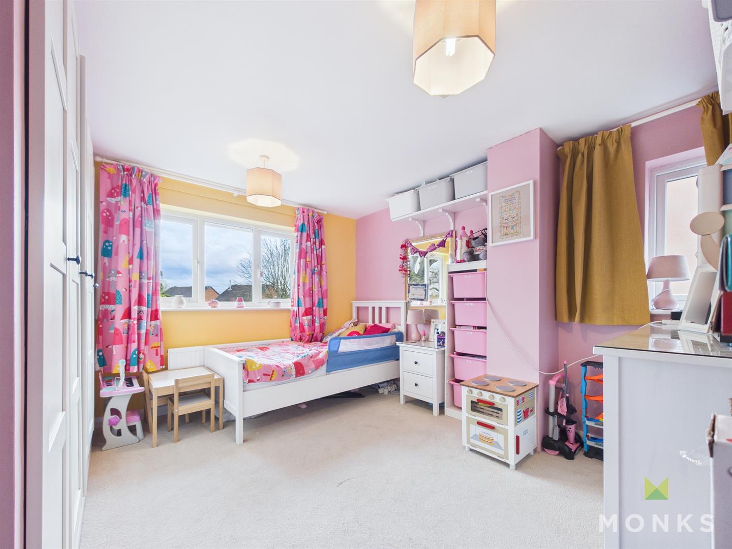 21 Pantulf Road, Shrewsbury, SY4 5LT For Sale